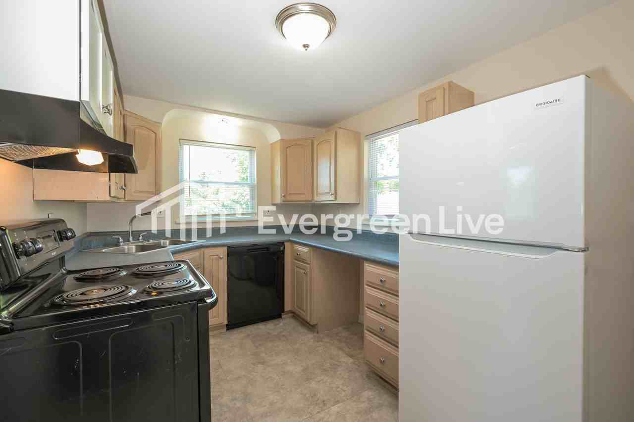 367 Conniston Ave - Photo 7 of 15
