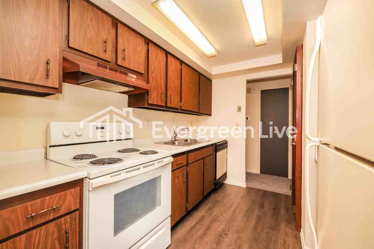 5722 Troy Villa Blvd - Photo 6 of 15
