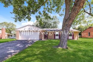 4911 Larchview Dr - Photo 1 of 1