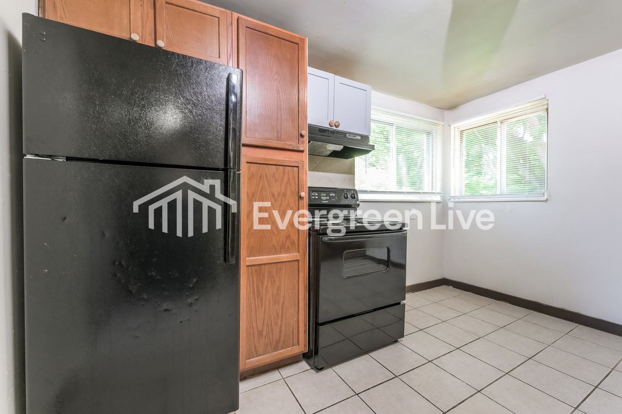 522 Guylyn Dr - Photo 6 of 15