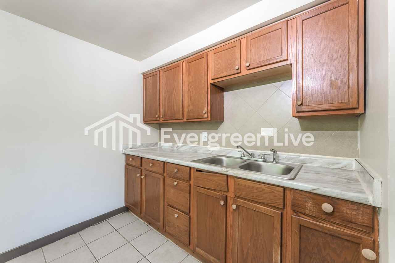 522 Guylyn Dr - Photo 7 of 15