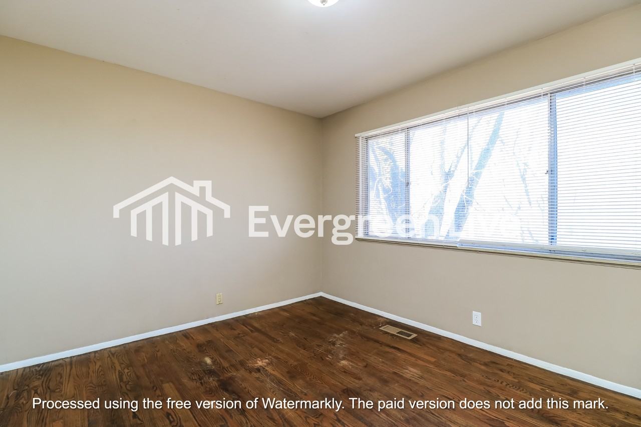 3725 Hambletonian Dr - Photo 4 of 15