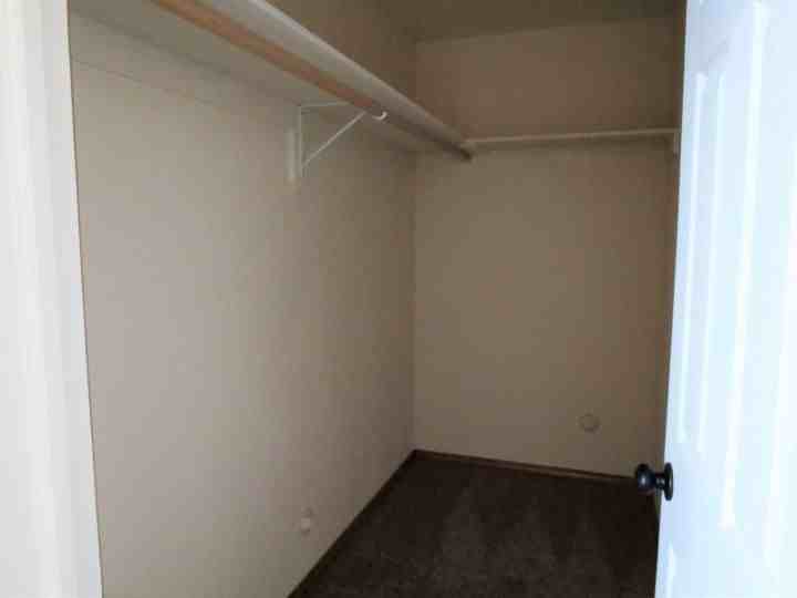 815 W 3rd St - Photo 5 of 5