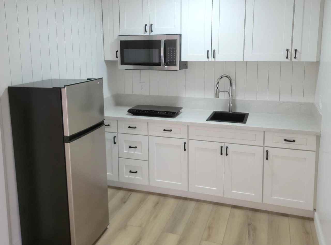 5122 Dunbar Dr - Photo 3 of 17