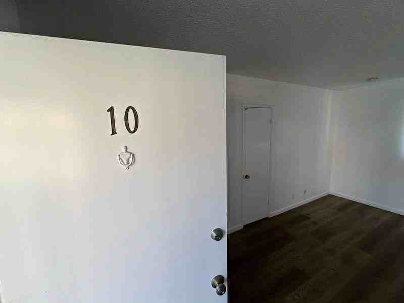 Algrove Apartments - Photo 5 of 50