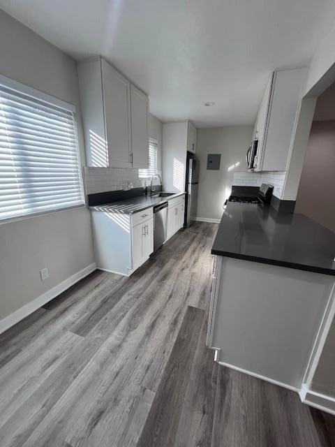 La Pat Courtyard Apartments - Photo 6 of 50