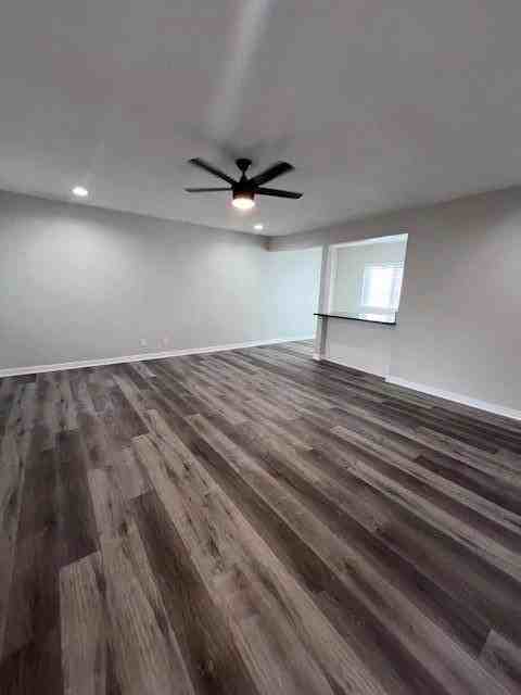La Pat Courtyard Apartments - Photo 7 of 50