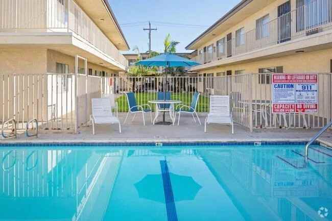 Ryon ave Apartments - Photo 6 of 25