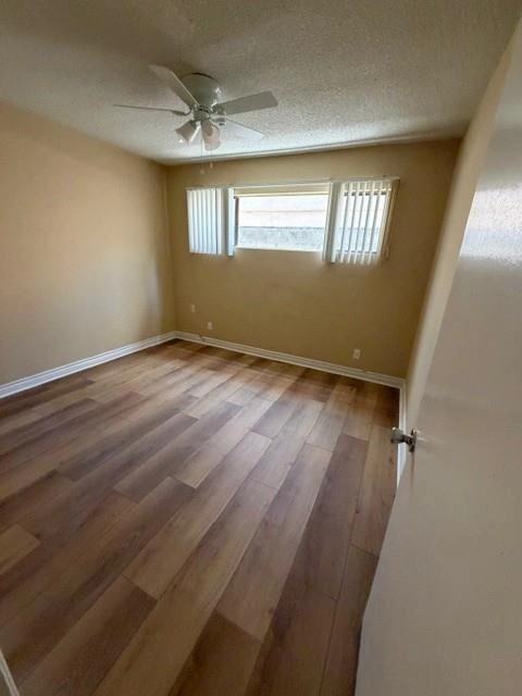 11126 Huston St - Photo 5 of 17