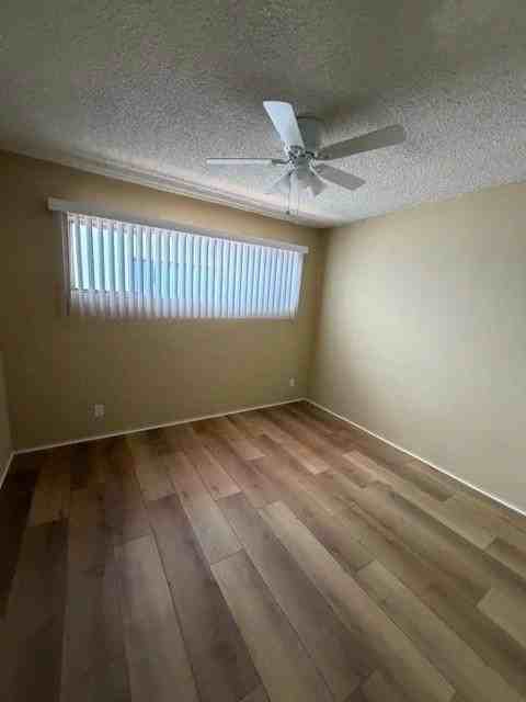11126 Huston St - Photo 6 of 17