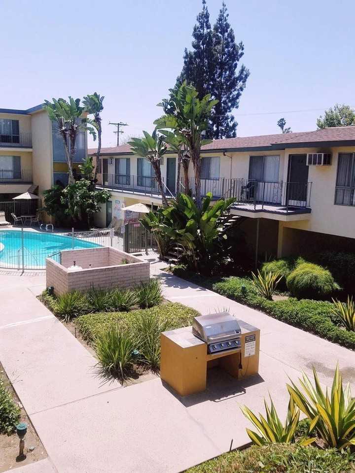 Velvet Green Apartments - Photo 5 of 50