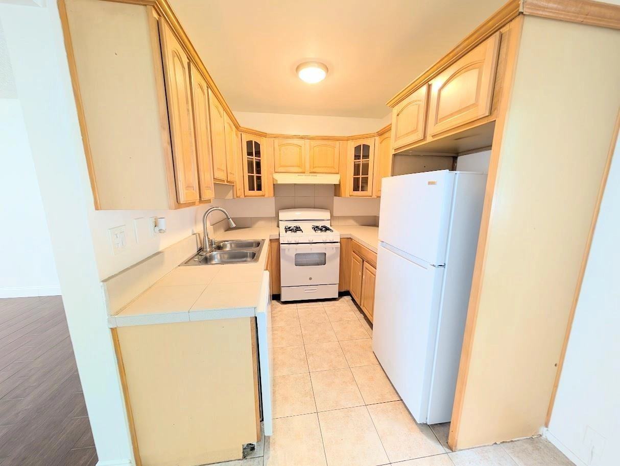 Denny Apartments - Photo 3 of 47