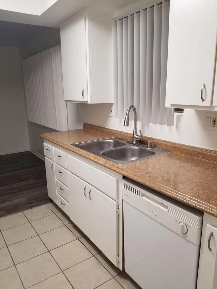 7891 Stark Dr. - Photo 5 of 18