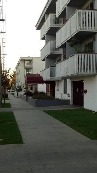 Newport Plaza - Photo 4 of 31
