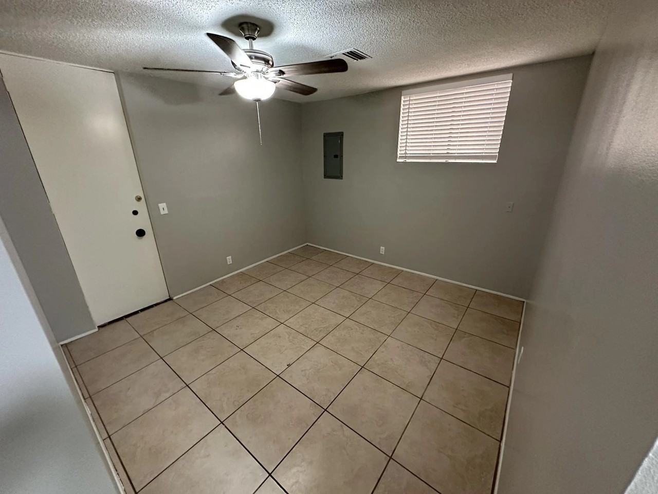 8 69th Place - Photo 3 of 10