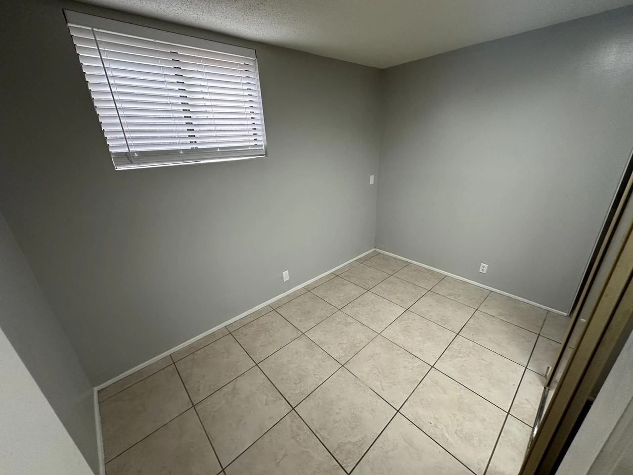 8 69th Place - Photo 5 of 10