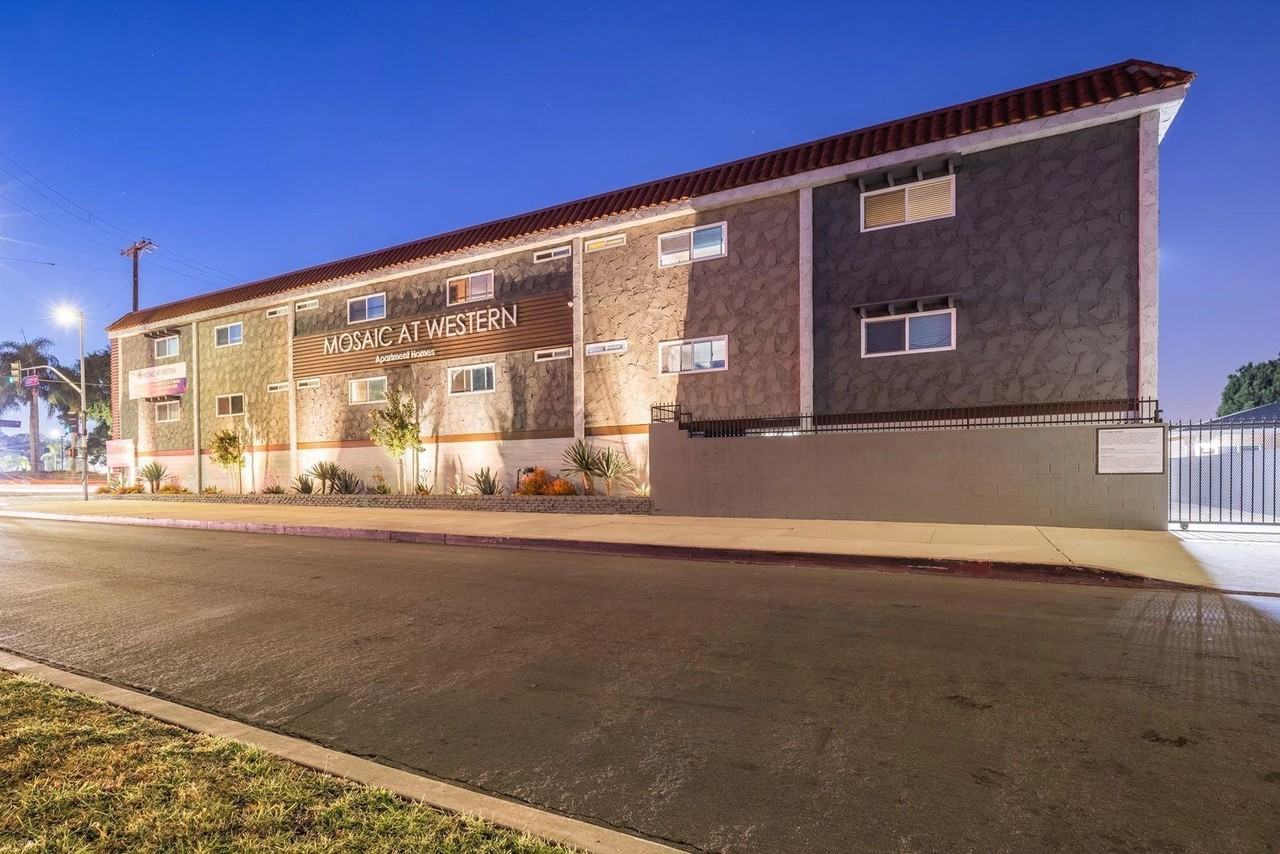 Mosaic at Western Apartments Homes - Photo 4 of 50