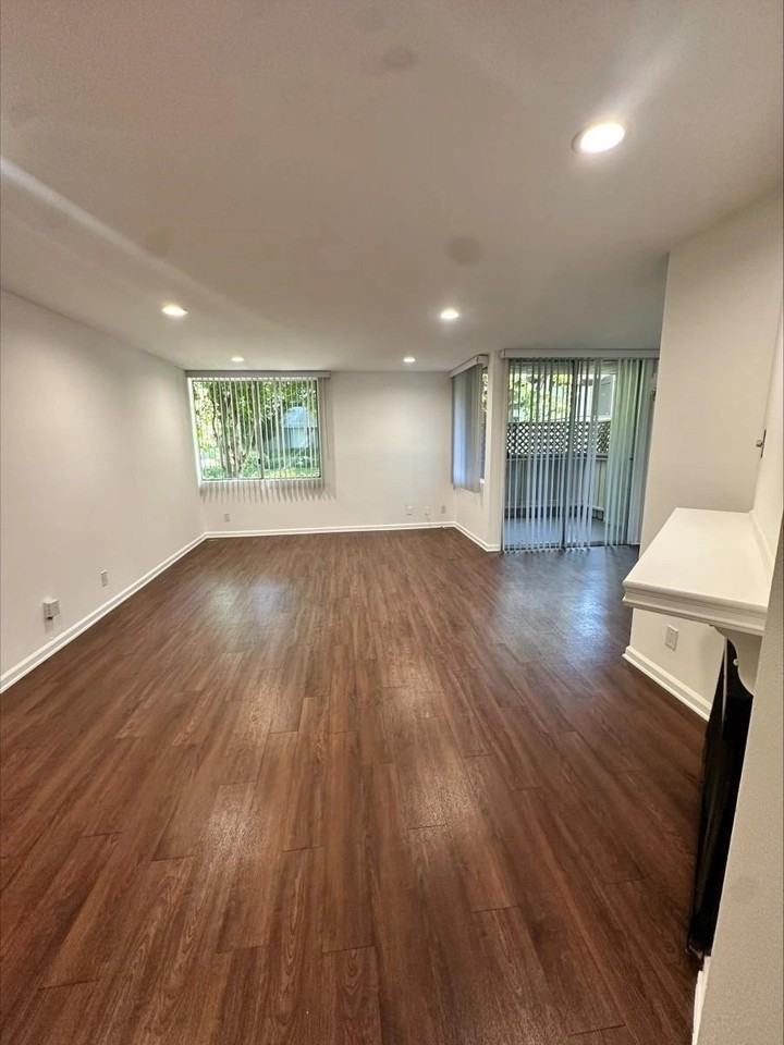 Woodland House Apartments - Photo 7 of 50