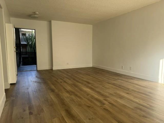 1841 S. Manhattan Pl - Photo 6 of 40