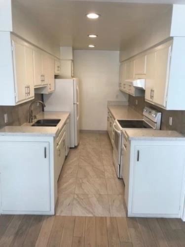 11810 Mayfield Ave - Photo 6 of 50