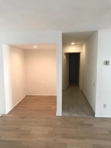 11810 Mayfield Ave - Photo 7 of 50