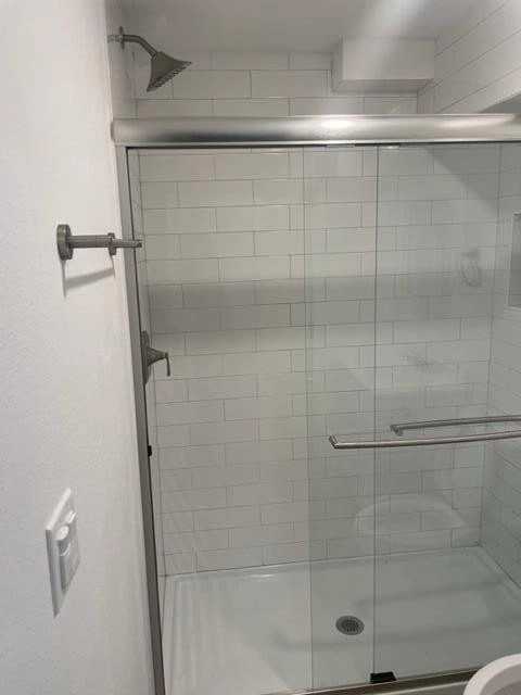 129-151 Guinida Ave - Photo 3 of 22