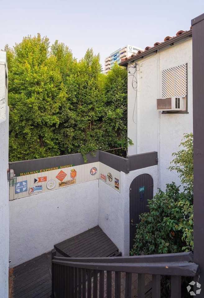 1757 E Ocean Blvd - Photo 7 of 30