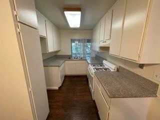 Sunset Bay I Apartments - Photo 5 of 50