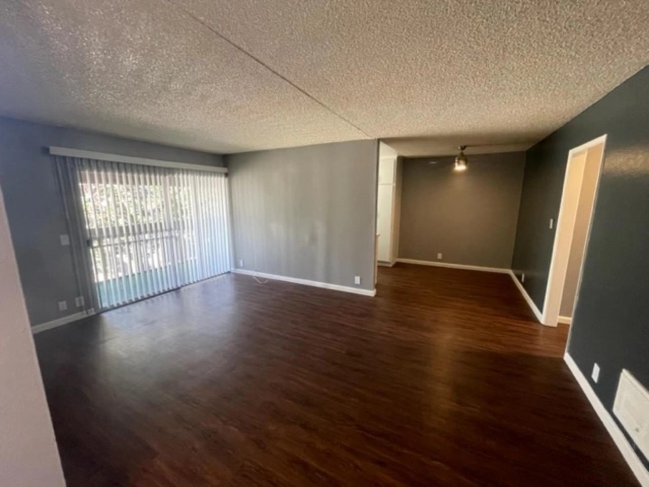 Sunset Bay I Apartments - Photo 6 of 50