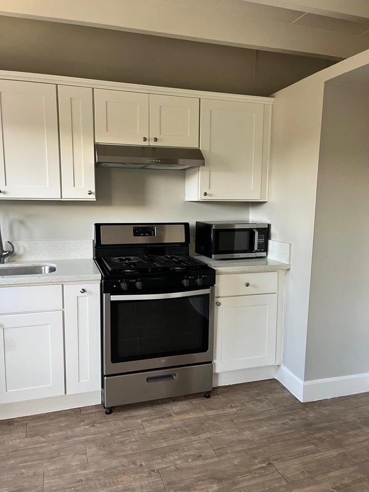 16131 Eucalyptus Ave - Photo 6 of 50