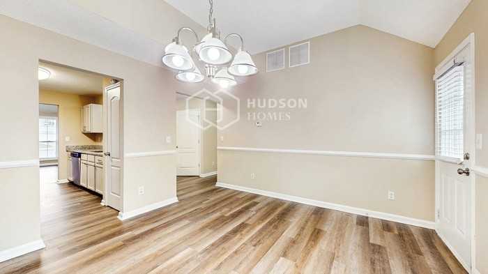 5238 Walnut Ct - Photo 6 of 28
