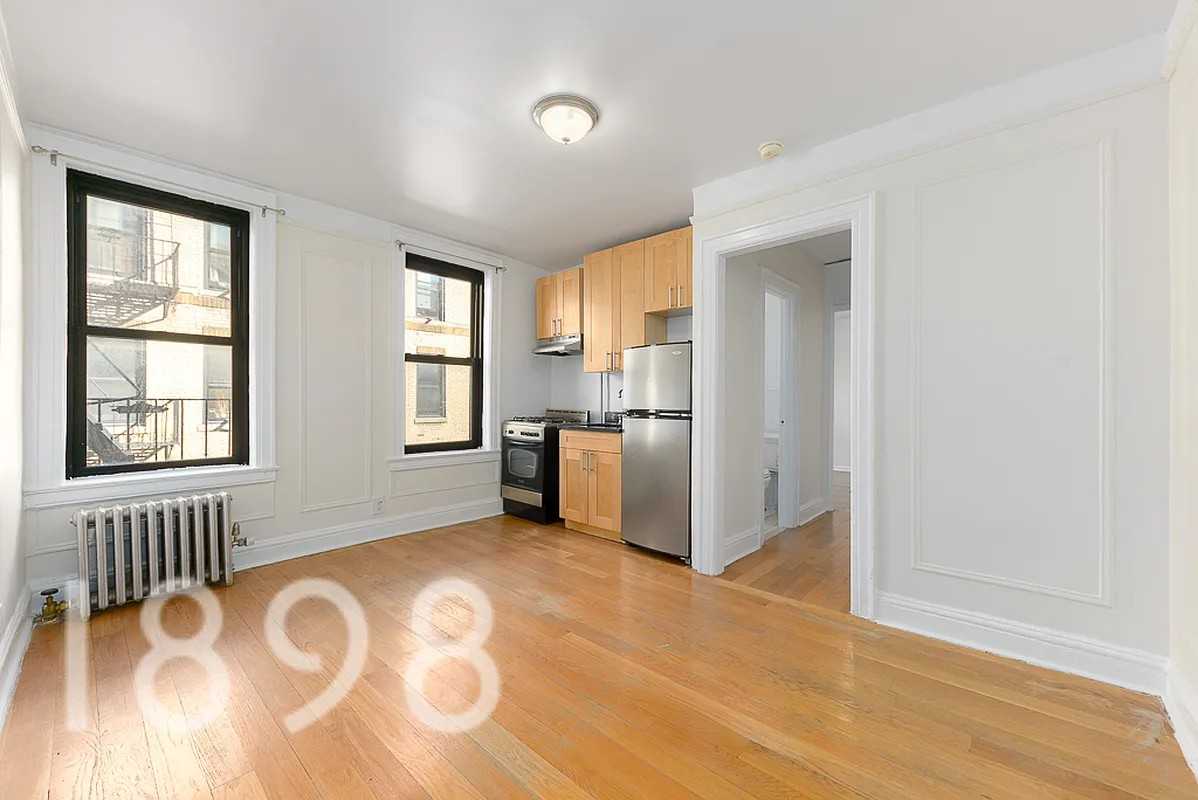 30-49 Crescent Street #H2C1 - Photo 3 of 5