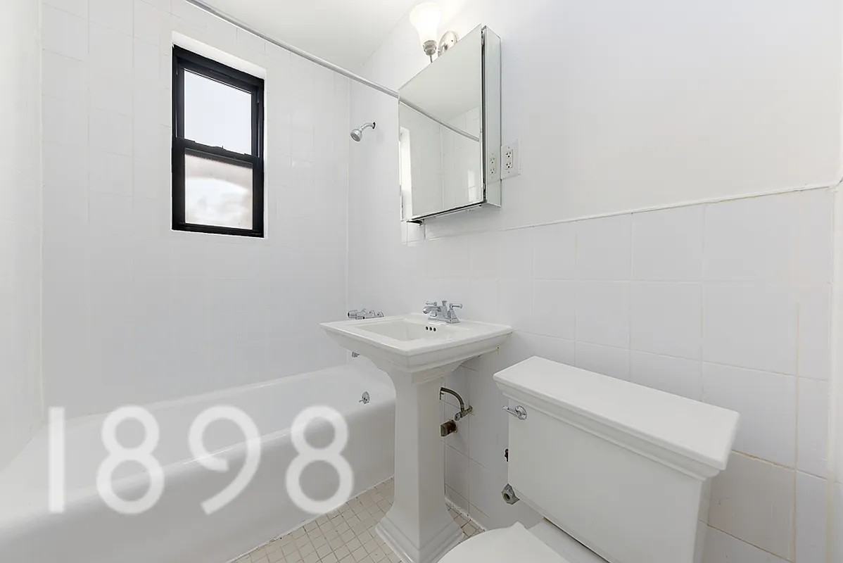 30-49 Crescent Street #H2C1 - Photo 5 of 5