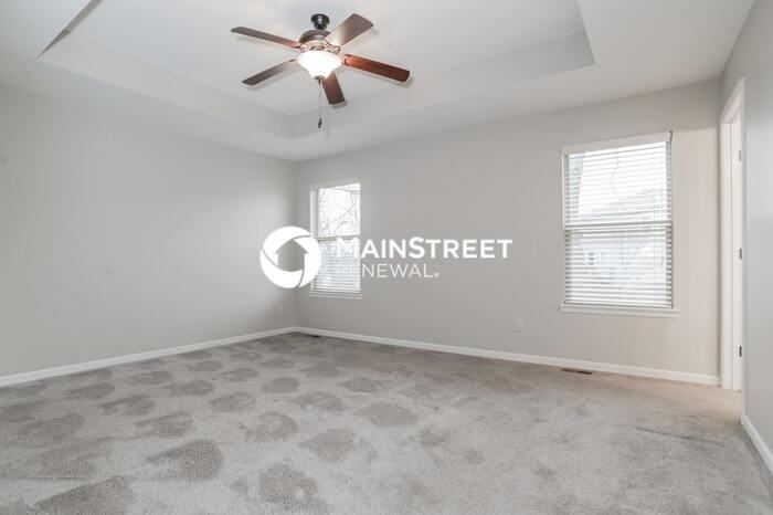 805 Emerson Dr - Photo 7 of 17