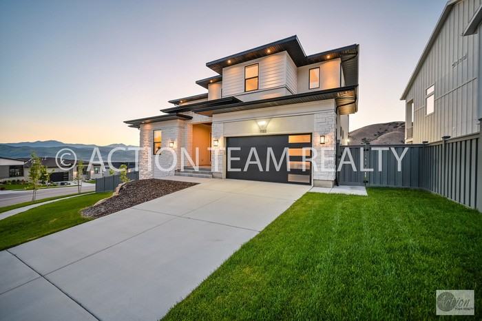 1722 W Oakridge Dr - Photo 4 of 50