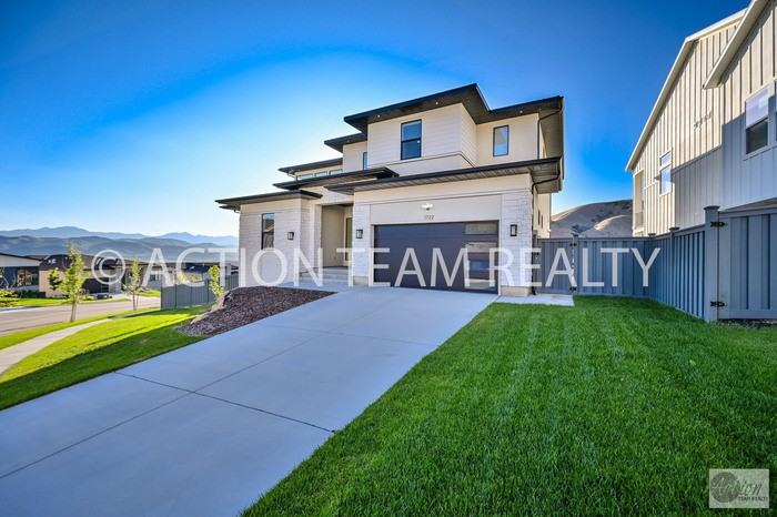 1722 W Oakridge Dr - Photo 6 of 50