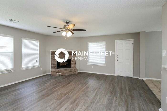 1623 Venus Dr E - Photo 2 of 17