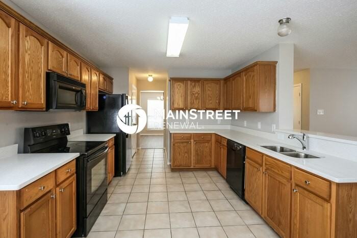 1623 Venus Dr E - Photo 4 of 17