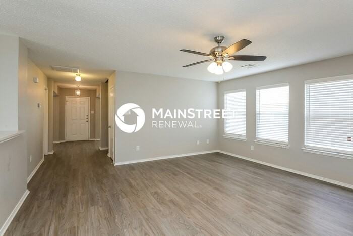 1623 Venus Dr E - Photo 5 of 17