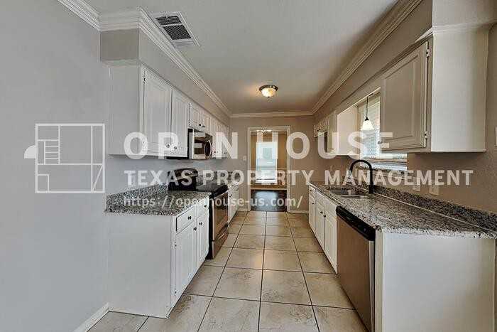 920 Summer Trl - Photo 6 of 23