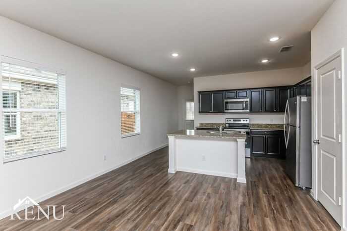 6109 Harrah Ln #6109HL - Photo 5 of 18