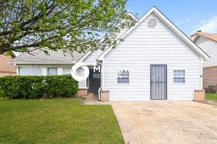 7123 Hampton Dr - Photo 1 of 1