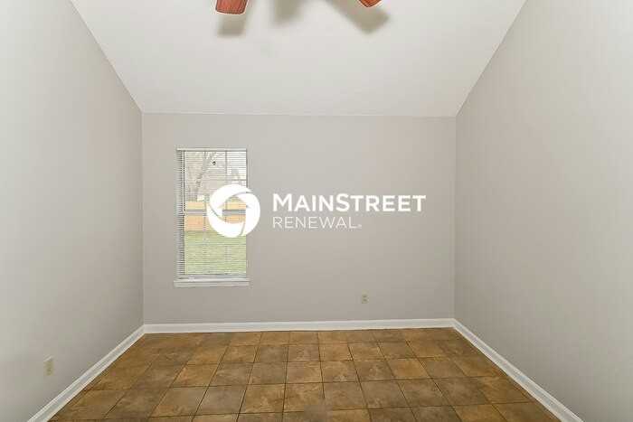 7123 Hampton Dr - Photo 6 of 16