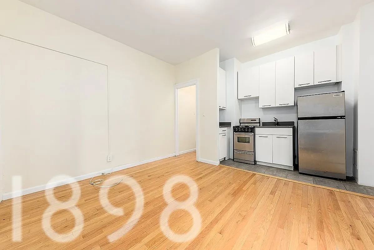 32-42 33rd Street #E8 - Photo 3 of 5