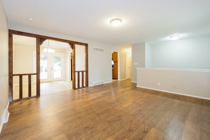 515 S Adams St - Photo 2 of 12