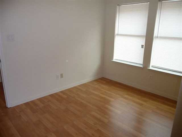 3126 Cherry Ln - Photo 7 of 10