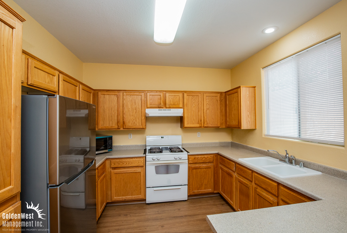 7769 Hampton Willows Ln - Photo 4 of 16