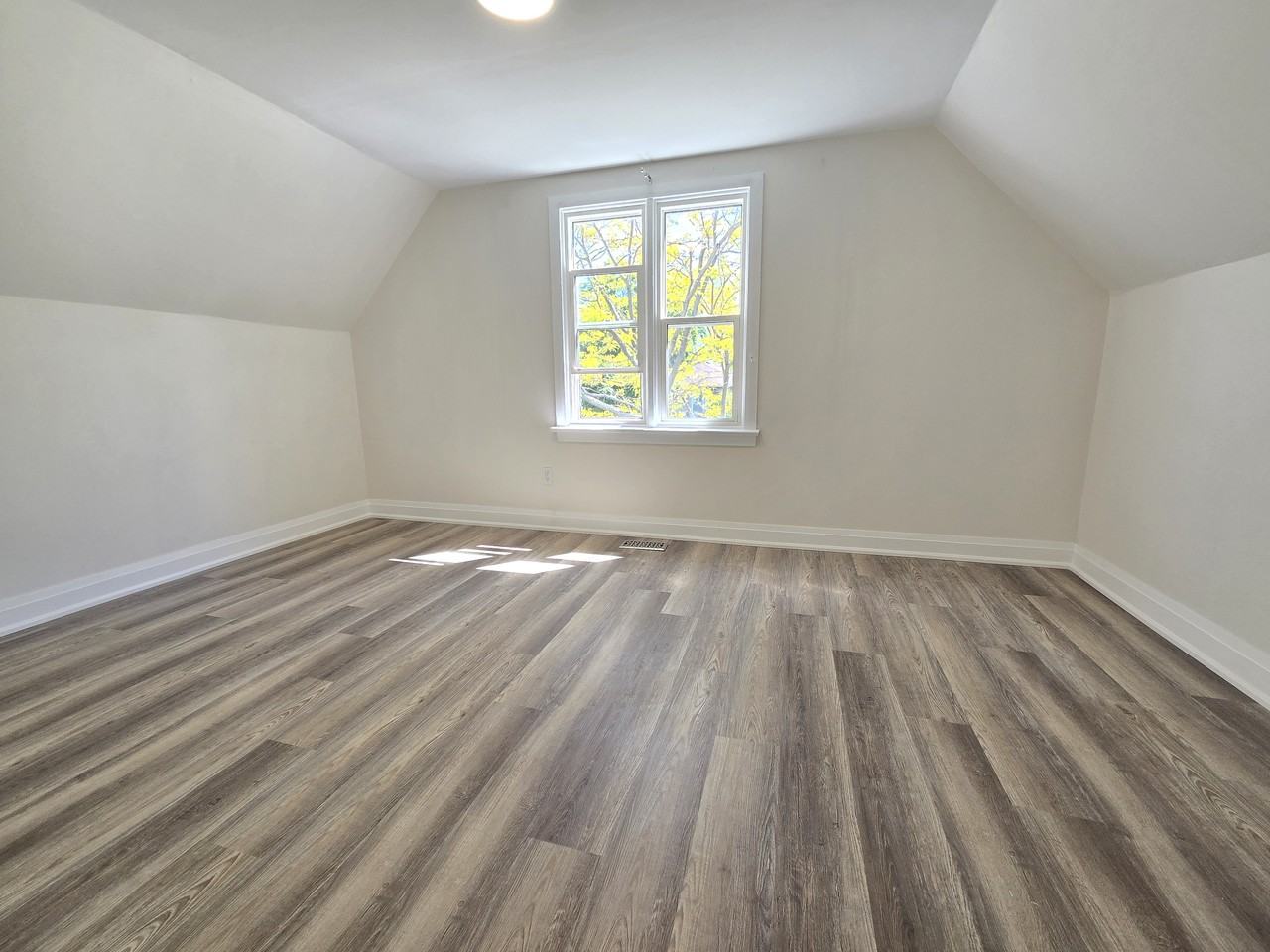 476 Cromwell Avenue #1 - Photo 2 of 13