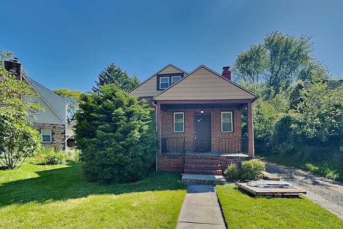 3802 Biddison Ln