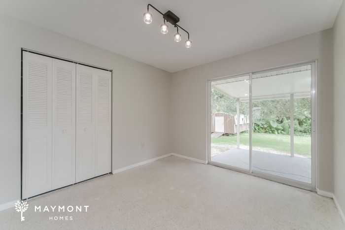 850 17th Ter Ne - Photo 7 of 15